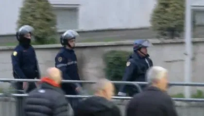 Prag proteste! 1300 efektivë ‘blindojnë’ Tiranën, Berisha shkon në selinë blu