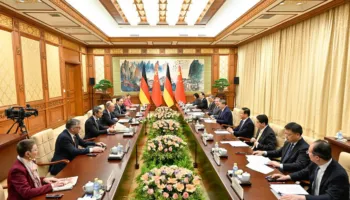 Presidenti kinez Xi Jinping takon kancelarin gjerman Friedrich Merz në Pekin