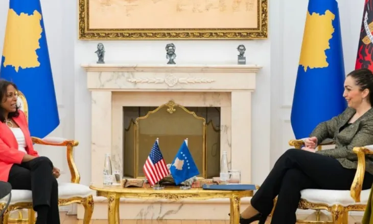 Presidentja Osmani pret të ngarkuarën me punë të SHBA-ve: Prania ushtarake amerikane në Kosovë mbetet e rëndësishme