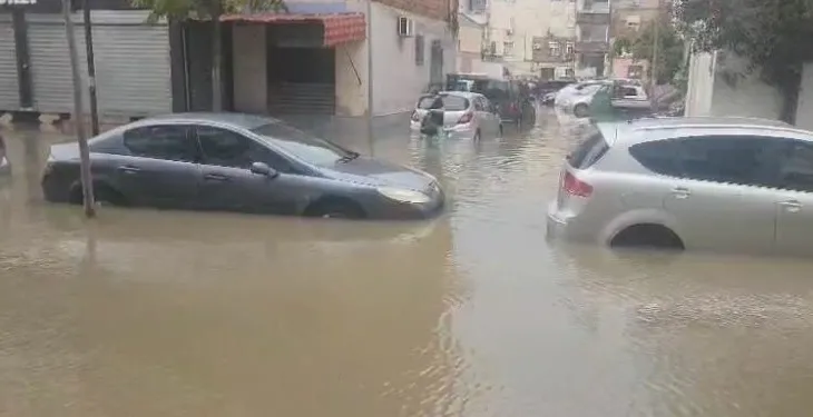 Pritet intensitet i lartë i reshjeve nga e premtja në Durrës/ Shërbimi Meteorologjik Ushtarak: Të merren masa!