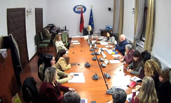 Projektligji për librin në debat, botuesit ngrenë shqetësime për fiskalitetin dhe institucionet