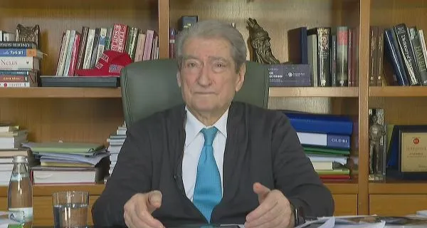 Protesta e opozitës, Berisha publikon dëshminë e prindit të të miturit: I futën molotovët te çanta…