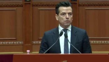 Protesta kundër resortit të Ulajt në Velipojë, Shehaj: Qeveria mbron oligarkët, miratoni ligje në favor të të fortëve