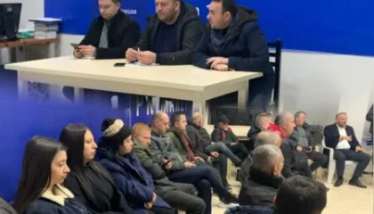 Protesta opozitare e 20 shkurtit/ Balliu në takim me demokratët e Njësisë nr.16 në Tiranë: Jemi gati për të premten
