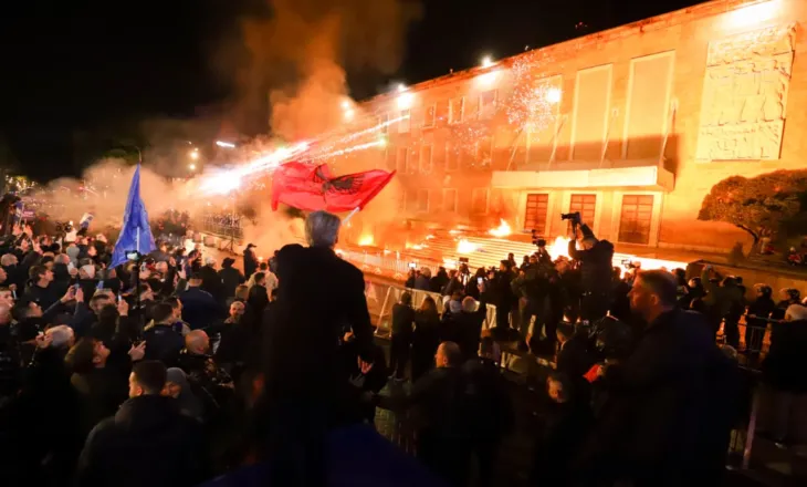 Protestat e opozitës, avokati Ibraj: PD me Sali Berishën non-grata nuk frymëzon!