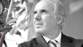 Protestat me molotov/ Preç Zogaj: Opozita ta harrojë se kështu merret pushteti e rrëzohet Rama