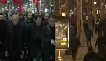 Protestuesit e PD largohen nga Drejtoria e Policisë, vijojnë marshimin në rrugë