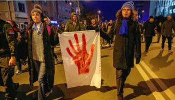 Protestuesit në Serbi po kuptojnë se është e vështirë të rrëzosh një president