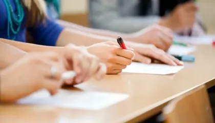 Provimet në Maqedoninë e Veriut do bëhen edhe në shqip, Spiropali përshëndet nismën e ambasadorit Meidani