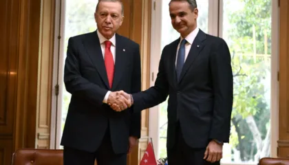 “Provokim”/ Përplasje Greqi-Turqi, rriten tensionet në Egje në prag të takimit Mitsotakis–Erdogan në Ankara