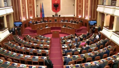 PS bën një hap pas, tërhiqet nga ndryshimet në Komisionin e Reformës Territoriale, ja ligjet që u votuan dje në Kuvend