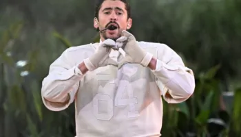 Pse Bad Bunny fshiu çdo gjë në Instagram?