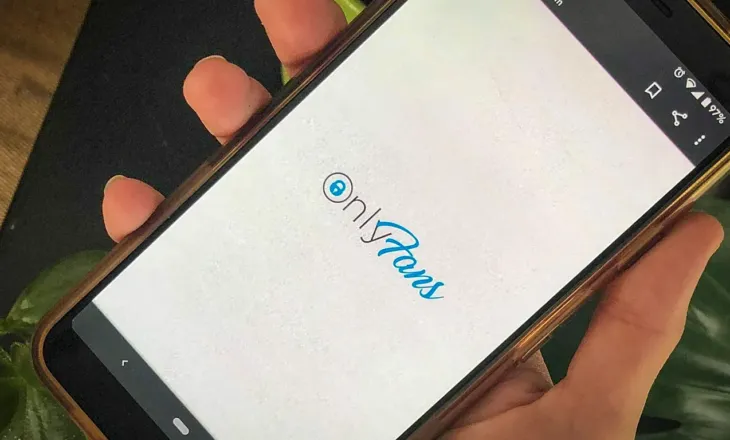 Pse Franca dëshiron të kriminalizojë ‘shfrytëzimin seksual online’ në OnlyFans dhe Mym