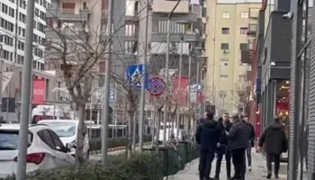 “Pse më ngacmon të fejuarën”/ Plagosja në kryeqytet, si nisi sherri në lokal, ja kush është i plagosur dhe autori (EMRAT-VIDEO)