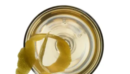 Pse të gjithë po pinë vaj ulliri dhe limon para gjumit