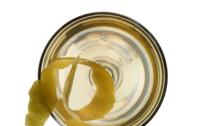 Pse të gjithë po pinë vaj ulliri dhe limon para gjumit