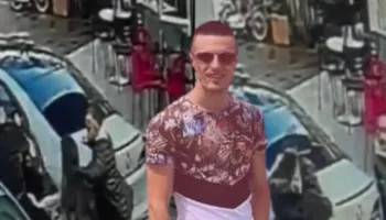 Publikohen PAMJET/ Momenti kur sulmohet brutalisht Egli Pashollari, Buçpapa e goditi me thikë sapo zbriti nga “BMW” e bardhë…