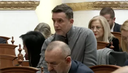 “Qendra shëndetësore nuk funksionon prej 4 muajsh”, Braçe i kërkon llogari ministres së Shëndetësisë