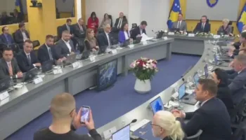 Qeveria e Kosovës miraton buxhetin e ri/ Kurti: I gatshëm të diskutoj me partitë për Presidentin