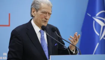 “Qytetarët duan të zënë sheshin e të mos e lëshojnë më”, Berisha tregon si do jetë protesta e 10 shkurtit: Objektiv është largimi i Ramës