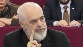 Rama: Balluku ma ka dorëzuar tre herë dorëheqjen, jam unë që nuk e ka pranuar