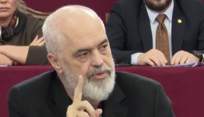 Rama: Balluku ma ka dorëzuar tre herë dorëheqjen, jam unë që nuk e ka pranuar