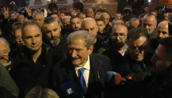 “Rama dhe Lubia, të lidhur si mishi me thoin”/ Berisha: Nuk ka gjë në botë që i shpëton, është i pashpresë