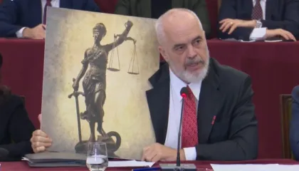 Rama: ‘Llumi’ i pastruar me vetting u dëmshpërblye me rreth 12 milionë euro!