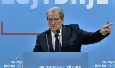 “Rama meriton të dergjet burgjeve për 40 vite”/ Berisha, i bindur iu bën thirrje qytetarëve: Zemërimi po vlon, më 10…