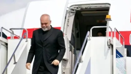 Rama niset për në Vatikan, do të pritet nga Papa Leoni XIV