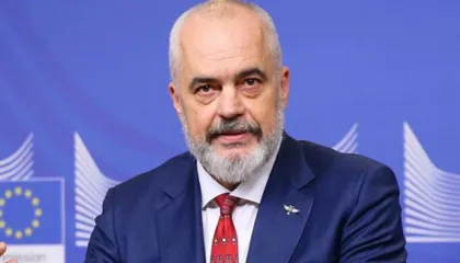 RAMA PER GJYKATESIT: KANE BOSHLLEK NE TRU