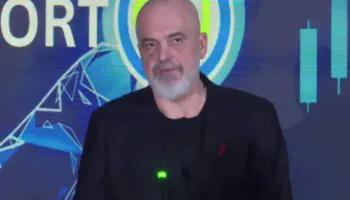 Rama: Pesë mjekë të rinj i bashkohen Spitalit Universitar të Traumës