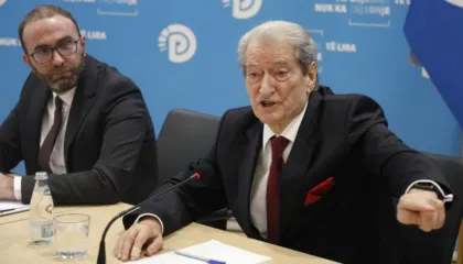 “Rama po sillet si lopë e çmendur”, Berisha akuza gjyqtarëve të Kushtetueses: Sa ju ka paguar Balluku?