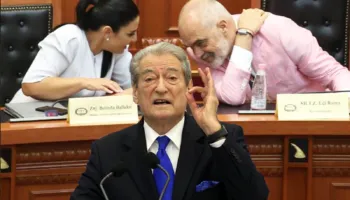 “Rama u betua për kokën e Lubisë”, Berisha: Balluku bëhet e penduar dhe hajde zëri besë asaj