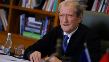 ‘Rama u zotua se do të shpërfillë vendimin e GJK për Ballukun’, Berisha: Qëndrimi i paprecedentë, kërcënoi edhe Evropën