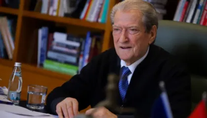 ‘Rama u zotua se do të shpërfillë vendimin e GJK për Ballukun’, Berisha: Qëndrimi i paprecedentë, kërcënoi edhe Evropën