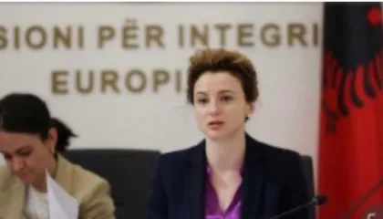 Raporti i fundit i Transparency International është aktakuza më e rëndë ndërkombëtare ndaj një dekade qeverisjeje që e ka zhytur Shqipërinë në korrupsion sistemik dhe në kapje të plotë të shtetit