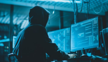 Rasit i çuditshëm: Hakerin e rrezikshëm e kërkojnë SHBA-të, por ai bën ofertën tunduese