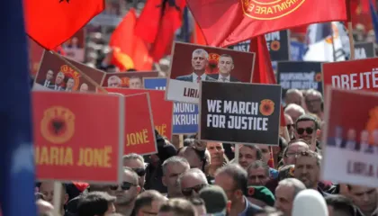 Reagime të shumta për procesin gjyqësor në Hagë, ku prokuroria kërkoi 45 vjet burg për Thaçin,….