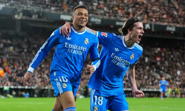 Reali mban hapin e Barçës, në Valencia i nderon Mbappe, Arbeloa: Është më i miri në botë, po ndjek CR7 (VIDEO)