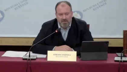 Reforma Territoriale, PD bojkoton sërish komisionin. Mazniku: Nesër marrim shumicën në Kuvend, do zhbllokojmë punën