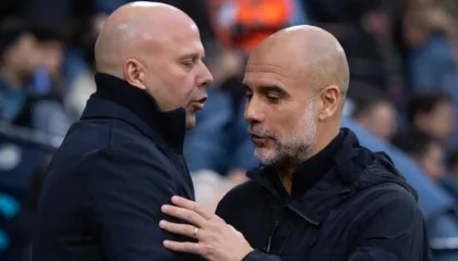 “Reklamë e shkëlqyer”, Guardiola feston pas suksesit ndaj Liverpool, Slot: Rezultat zhgënjyes