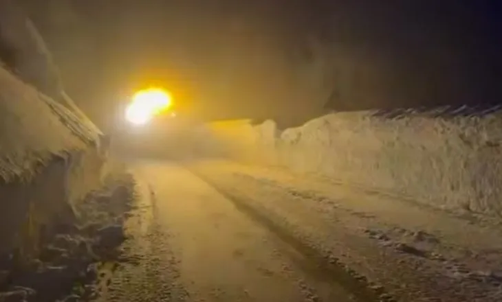 Reshjet e dëborës/ ARRSH: Qarkullimi në Qafë Thore-Theth i hapur, ekziston rreziku i riaktivizimit të ortekëve (VIDEO)