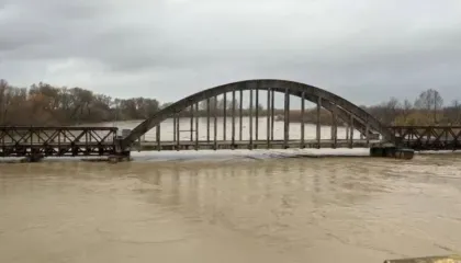 Reshjet intensive, paralajmërimi i IGJEUM: Rrezik nga prurjet në lumenj