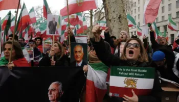 Rikthehen protestat në Iran, studentët sfidojnë regjimin në kampuse (VIDEO)
