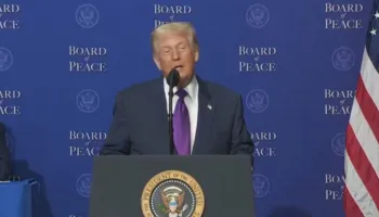 “Rikthyem pengjet”/ Bordi i Paqes, Trump i ‘prerë’: Hamasi do dorëzojë armët, ndryshe do përballet me..