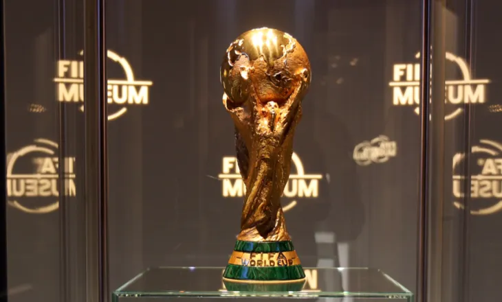 Risi e veçantë në Kupën e Botës 2026, në stadiume do të përdoren qen robotë