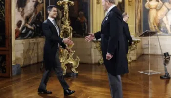 Rob Jetten bëhet kryeministri më i ri holandez në krye të qeverisë së pakicës