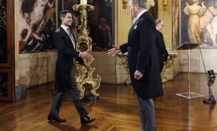 Rob Jetten bëhet kryeministri më i ri holandez në krye të qeverisë së pakicës