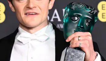 Robert Aramayo fiton BAFTA 2026 për Aktorin më të Mirë, lë pas DiCaprion dhe Chalamet